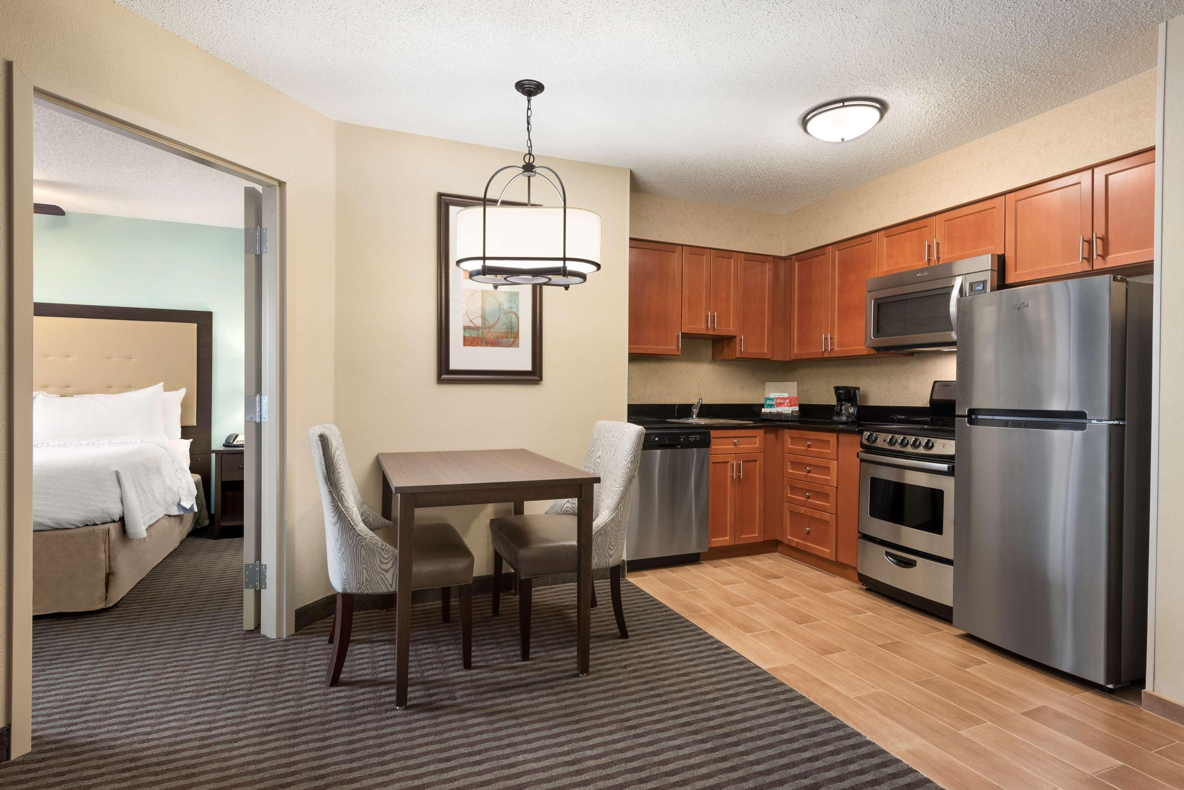 Homewood Suites By Hilton Columbus-Hilliard Exterior photo