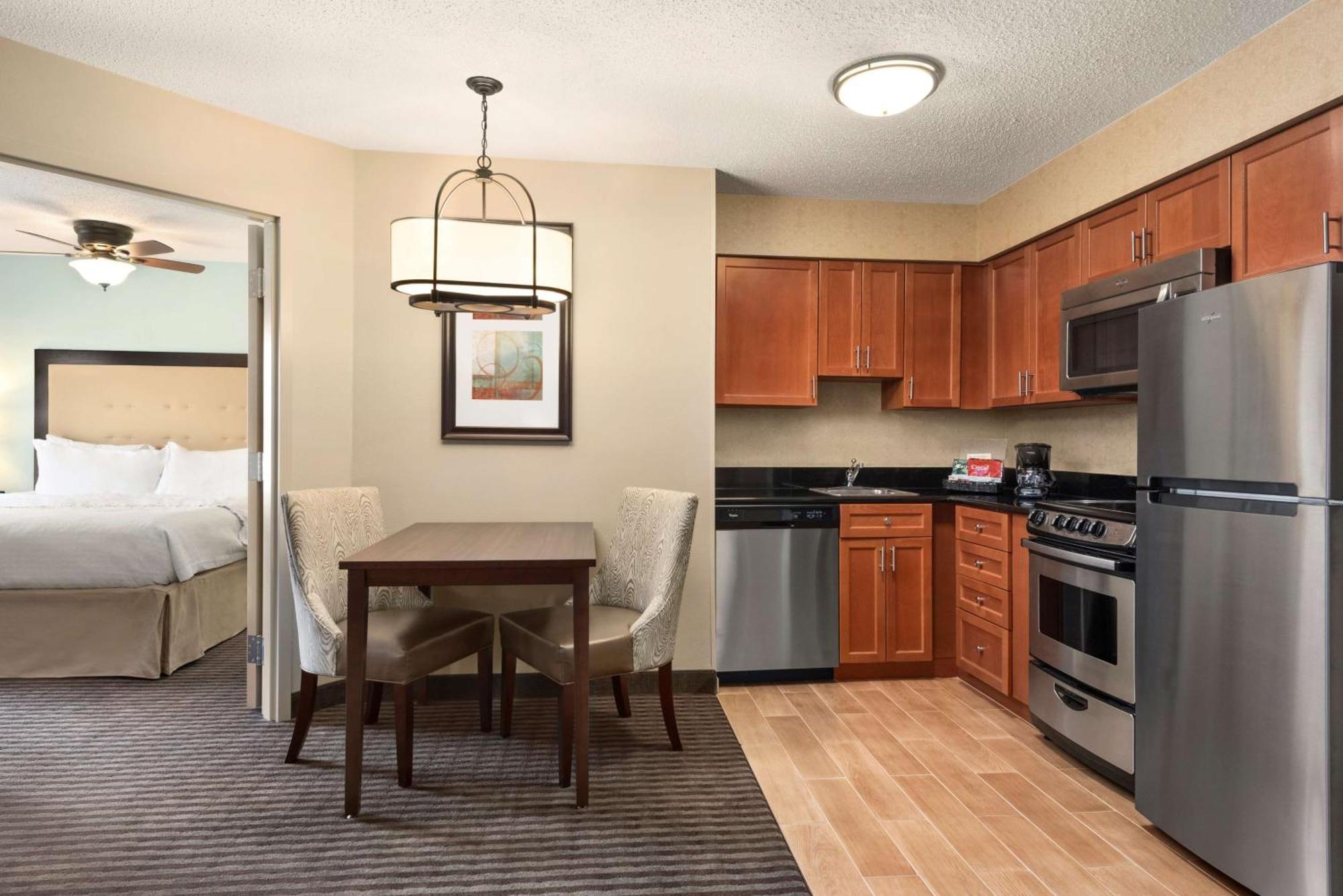 Homewood Suites By Hilton Columbus-Hilliard Exterior photo