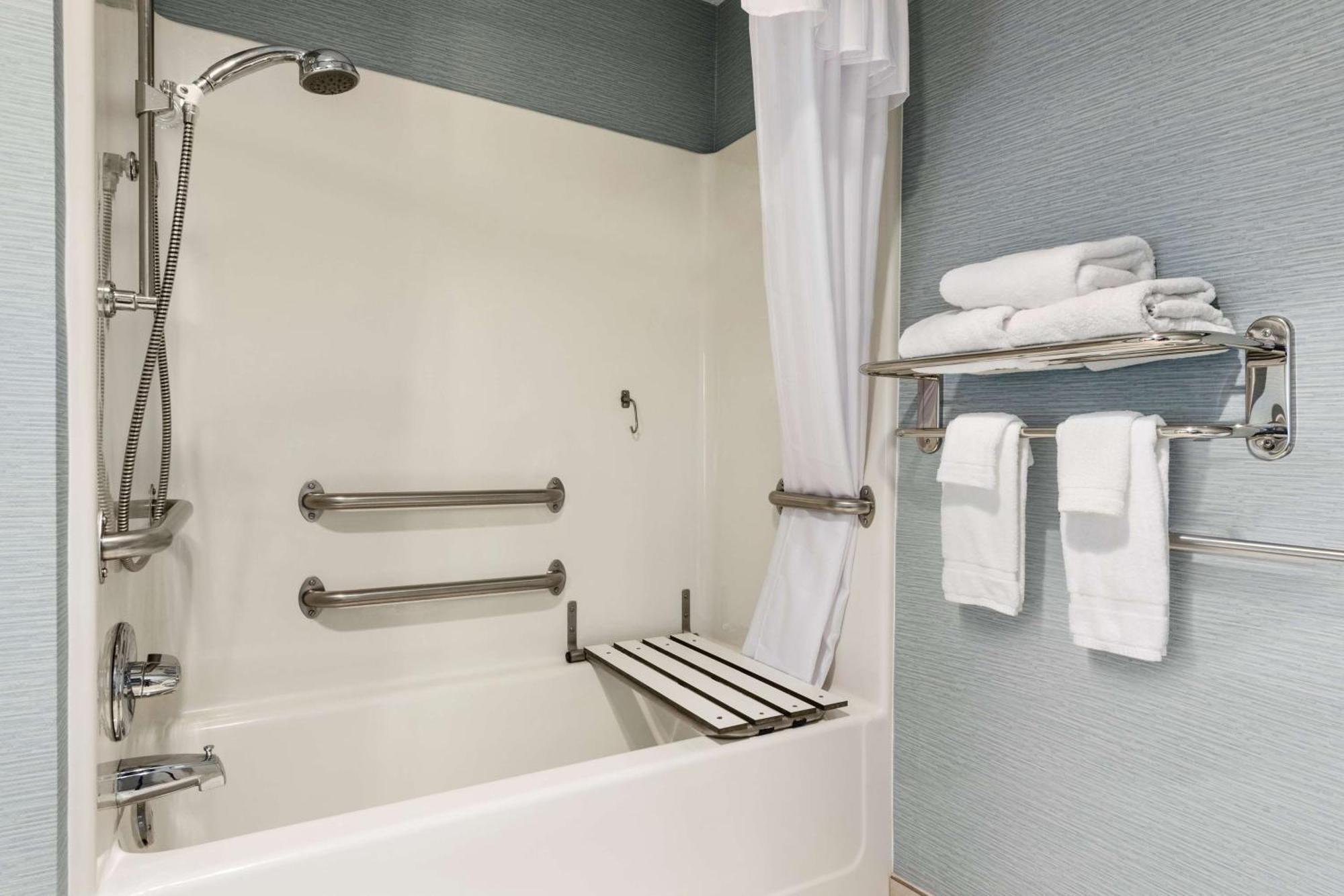 Homewood Suites By Hilton Columbus-Hilliard Exterior photo